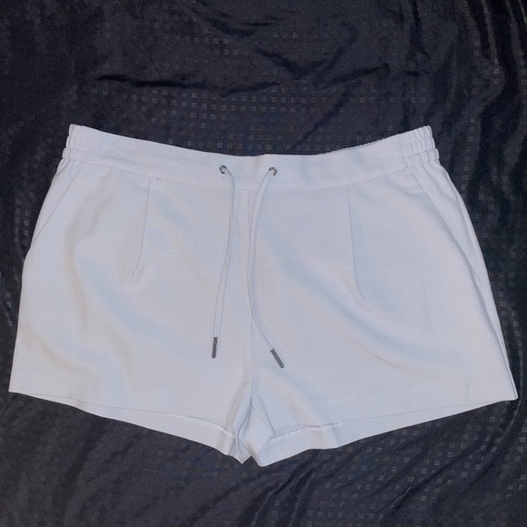 Allsaints Sz 10 Aleida Tri Shorts Light Blue Pull-On 2” Inseam - Picture 5 of 15